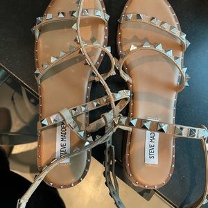 Steve Madden studded sandals 7.5